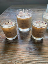 Load image into Gallery viewer, Love - Rose & Clear Quartz & Citrus Candle (20cl)