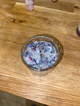 Load image into Gallery viewer, LOVE•LOVE• LOVE Crystal candles - 9cl (set of 3)